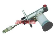 3061035V17 Clutch Master Cylinder